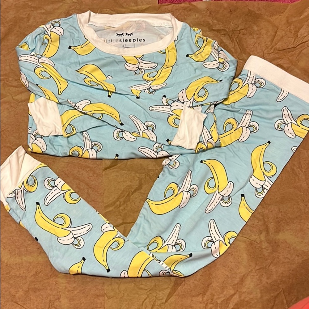 Little Sleepies 4T banana pajamas